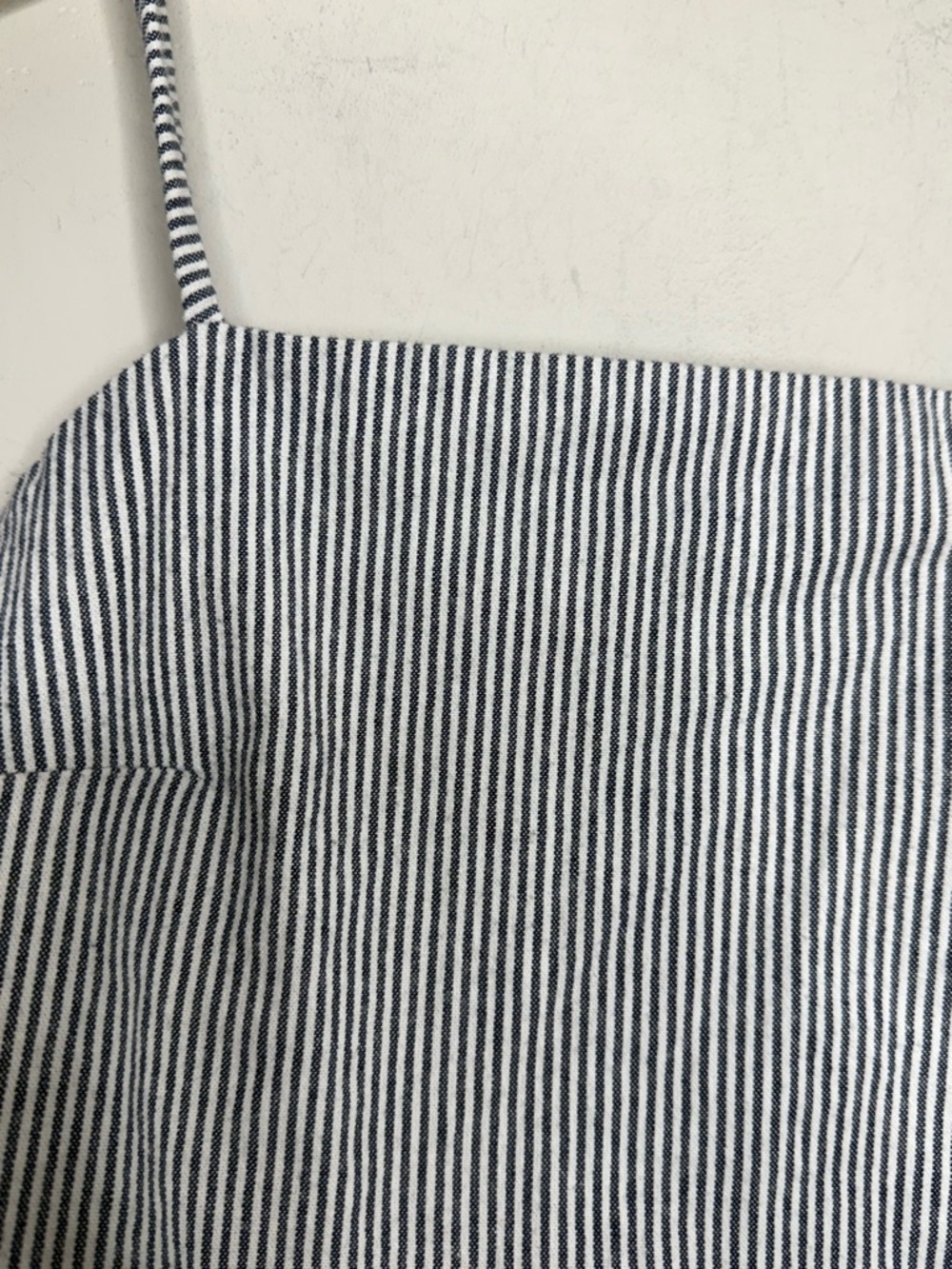Brandy Melville White Blue stripe Tie Back Crop Top - Picture 6 of 7